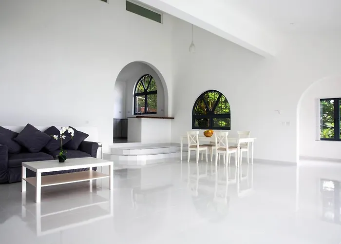 Paradise Heights Luxury Apartments & Villa